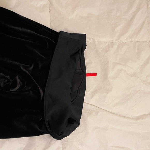 SPANX Black Velvet Leggings . Size Large - Picture 11 of 16